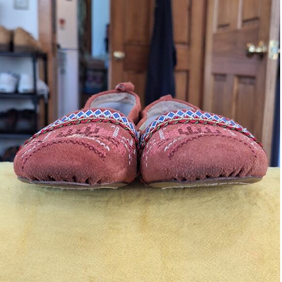 Latigo Shoes Women's 6M Embroidered Flats Suede Bohemian BohoChic Southwestern - Picture 3 of 10